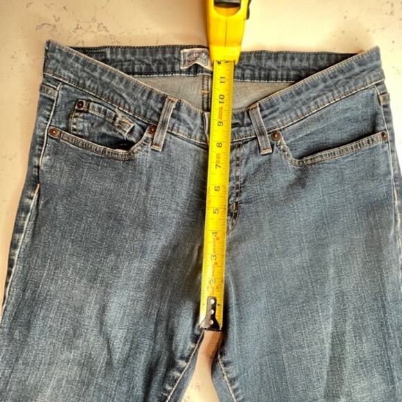 Levi's Midrise Straight Jeans Size 12 Short - Picture 6 of 8